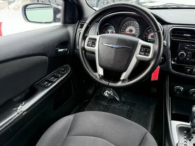 2012 Chrysler 200 Touring