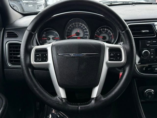 2012 Chrysler 200 Touring