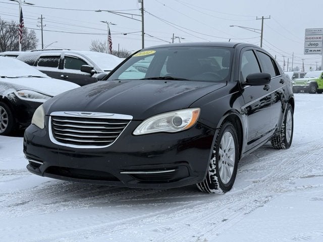 Used 2012 Chrysler 200 Touring with VIN 1C3CCBBB6CN205560 for sale in Redford Charter Township, MI