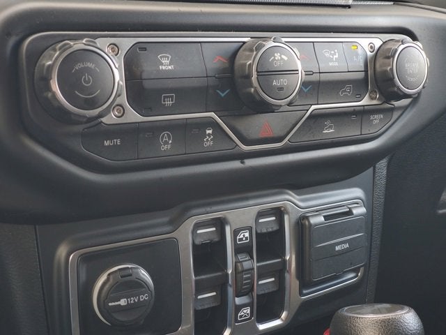 2023 Jeep Wrangler 4-Door Sahara 4x4