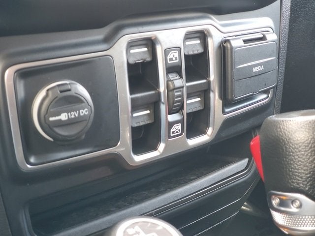 2023 Jeep Wrangler 4-Door Sahara 4x4