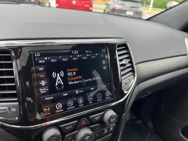 2021 Jeep Grand Cherokee Laredo X 4x4