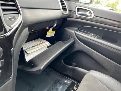 2021 Jeep Grand Cherokee Laredo X 4x4