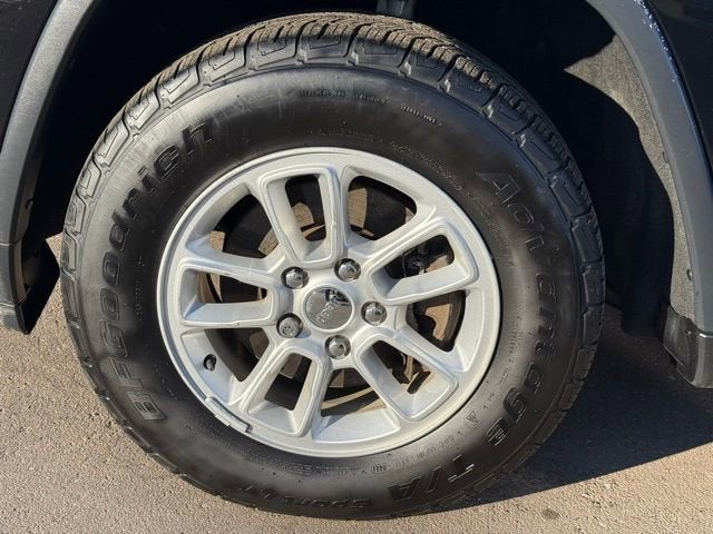 2019 Jeep Grand Cherokee Laredo E 4x4