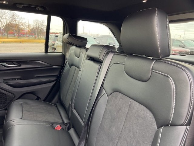 2025 Jeep Grand Cherokee Altitude X 4x4