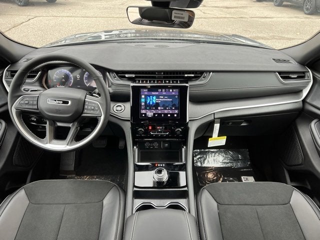 2025 Jeep Grand Cherokee Altitude X 4x4