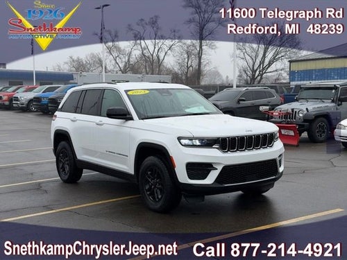 2023 Jeep Grand Cherokee Laredo 4x4