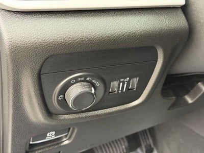 2023 Jeep Grand Cherokee Laredo 4x4