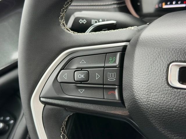 2023 Jeep Grand Cherokee Laredo 4x4