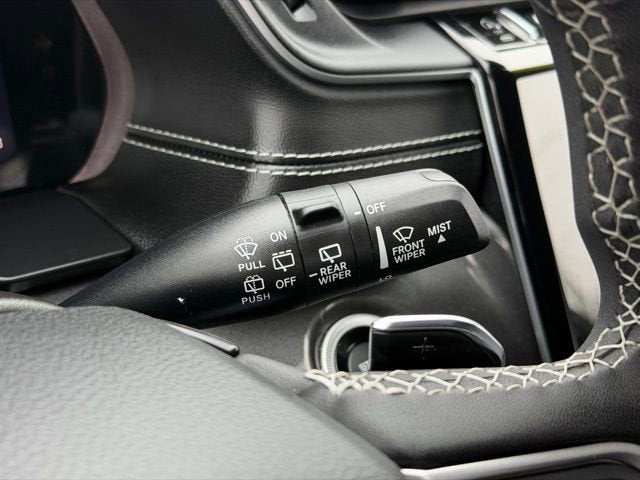 2023 Jeep Grand Cherokee Laredo 4x4