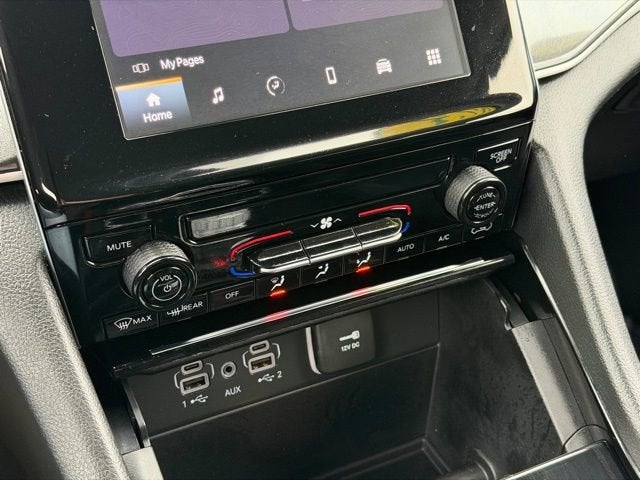 2023 Jeep Grand Cherokee Laredo 4x4