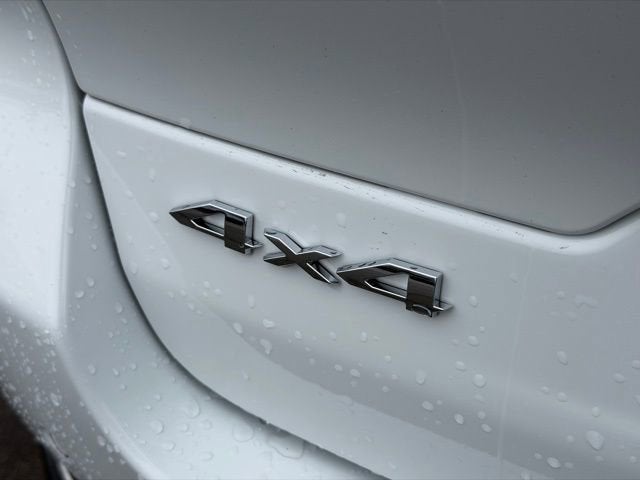 2023 Jeep Grand Cherokee Laredo 4x4