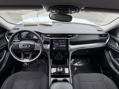 2023 Jeep Grand Cherokee Laredo 4x4