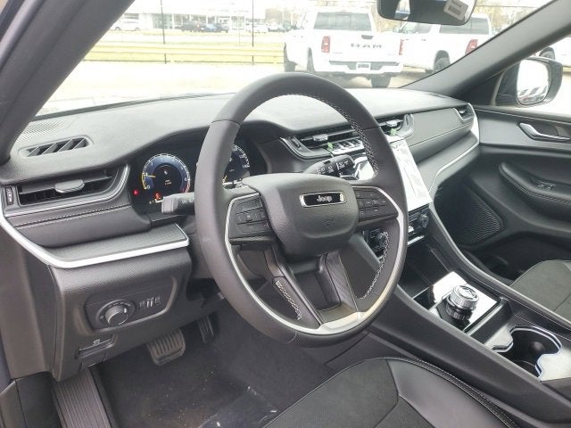 2025 Jeep Grand Cherokee Altitude X 4x4