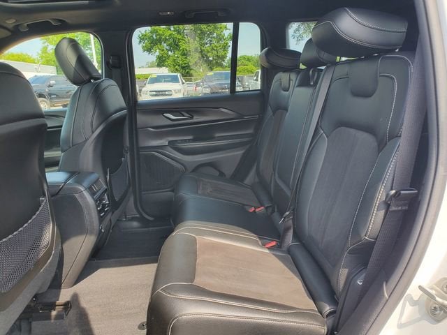2023 Jeep Grand Cherokee Altitude 4x4