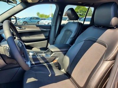 2026 Jeep Grand Cherokee GRAND CHEROKEE LAREDO ALTITUDE 4X4