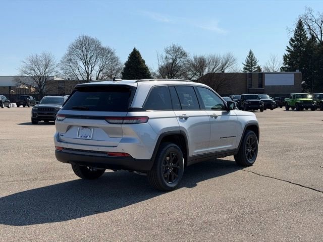 2026 Jeep Grand Cherokee GRAND CHEROKEE LAREDO ALTITUDE 4X4