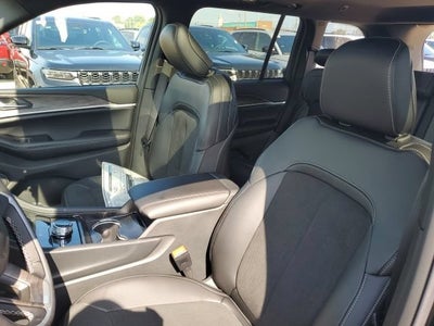 2026 Jeep Grand Cherokee GRAND CHEROKEE LAREDO ALTITUDE 4X4