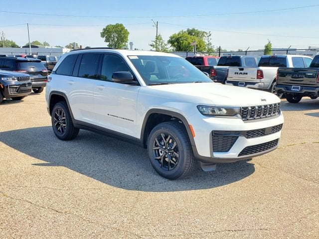 2026 Jeep Grand Cherokee GRAND CHEROKEE LAREDO ALTITUDE 4X4