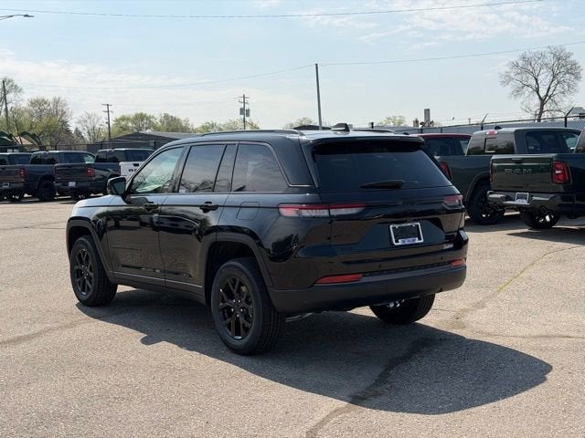 2026 Jeep Grand Cherokee GRAND CHEROKEE LAREDO ALTITUDE 4X4