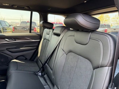 2026 Jeep Grand Cherokee GRAND CHEROKEE LAREDO ALTITUDE 4X4