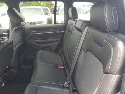 2026 Jeep Grand Cherokee GRAND CHEROKEE LAREDO ALTITUDE 4X4