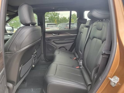 2027 Jeep Grand Cherokee Limited