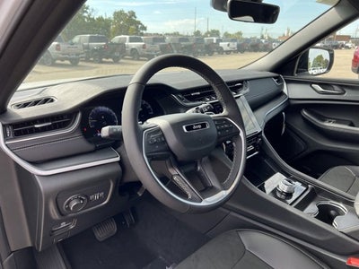 2025 Jeep Grand Cherokee GRAND CHEROKEE L ALTITUDE 4X4