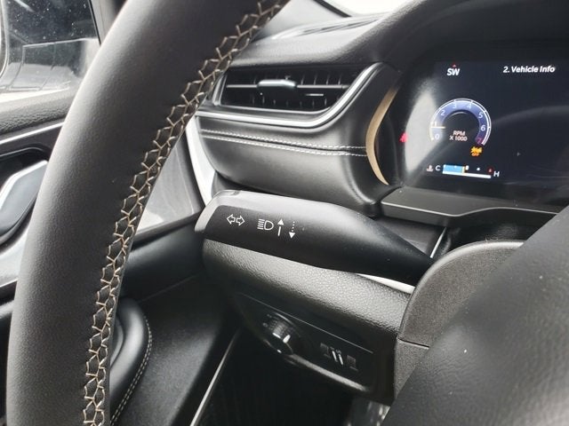 2023 Jeep Grand Cherokee L Altitude 4x4