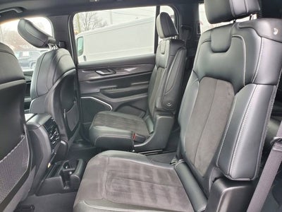 2023 Jeep Grand Cherokee L Altitude 4x4