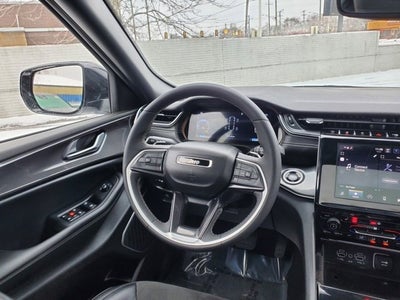 2023 Jeep Grand Cherokee L Altitude 4x4