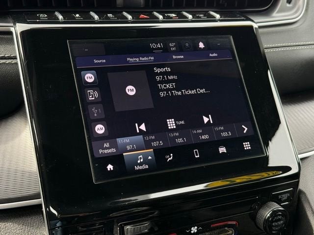 2024 Jeep Grand Cherokee L Laredo 4x4