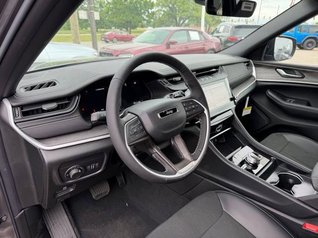 2026 Jeep Grand Cherokee GRAND CHEROKEE L LAREDO ALTITUDE 4X4