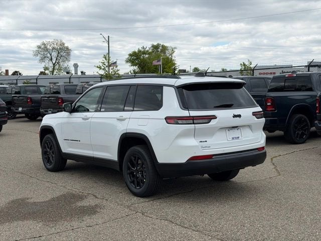 2026 Jeep Grand Cherokee GRAND CHEROKEE L LAREDO ALTITUDE 4X4