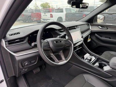 2026 Jeep Grand Cherokee GRAND CHEROKEE L LAREDO ALTITUDE 4X4