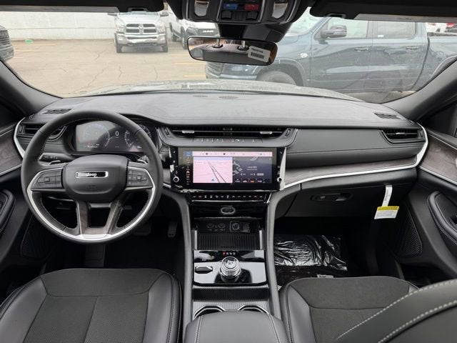 2026 Jeep Grand Cherokee GRAND CHEROKEE L LAREDO ALTITUDE 4X4