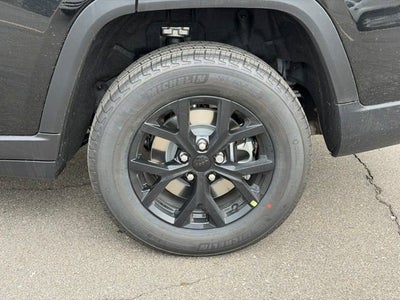 2026 Jeep Grand Cherokee GRAND CHEROKEE L LAREDO ALTITUDE 4X4