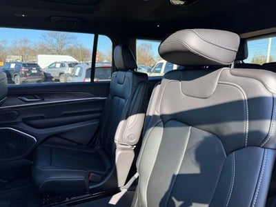 2026 Jeep Grand Cherokee GRAND CHEROKEE L LIMITED 4X4