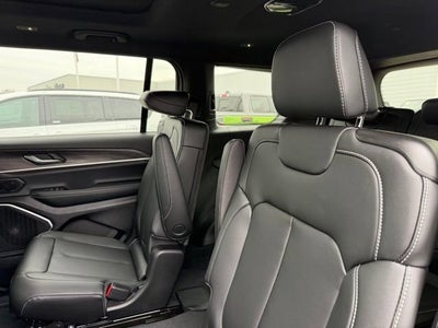 2026 Jeep Grand Cherokee GRAND CHEROKEE L LIMITED 4X4