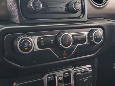 2021 Jeep Gladiator Willys