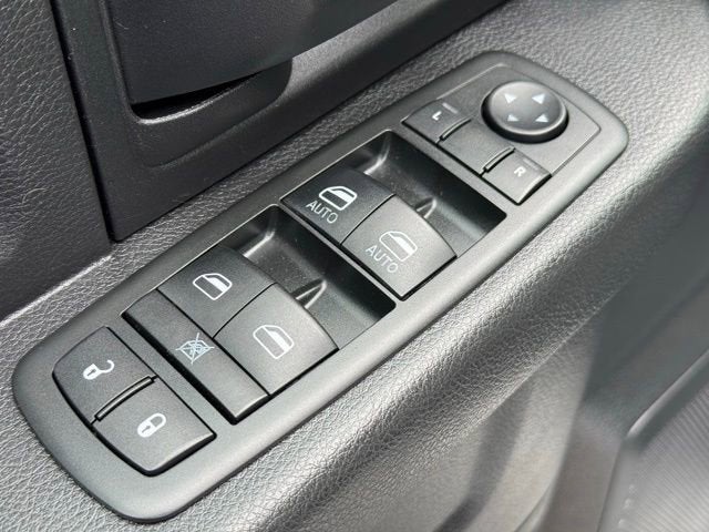 2014 RAM 1500 ST