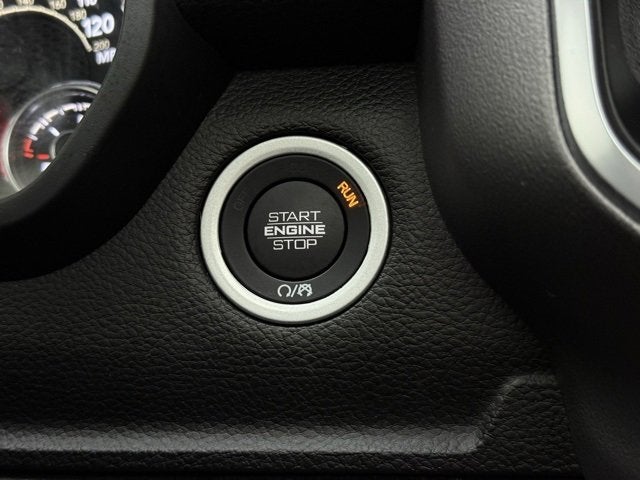 2023 RAM 1500 Big Horn Crew Cab 4x4 5'7' Box