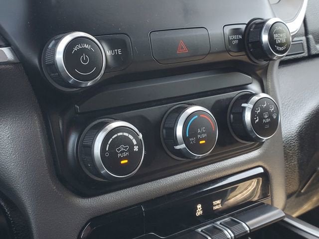 2019 RAM 1500 Big Horn/Lone Star Crew Cab 4x4 5'7' Box