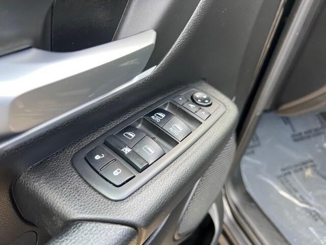 2019 RAM 1500 Big Horn/Lone Star Crew Cab 4x4 5'7' Box