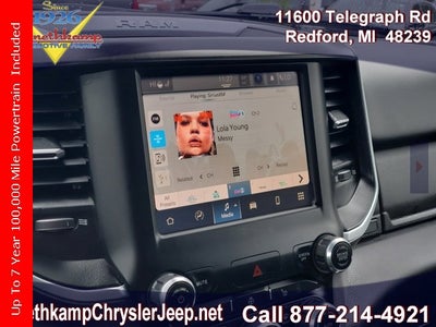 2022 RAM 1500 Big Horn Crew Cab 4x4 5'7' Box