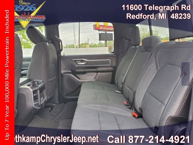 2022 RAM 1500 Big Horn Crew Cab 4x4 5'7' Box