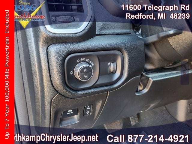 2022 RAM 1500 Big Horn Crew Cab 4x4 5'7' Box