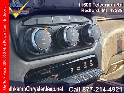 2022 RAM 1500 Big Horn Crew Cab 4x4 5'7' Box