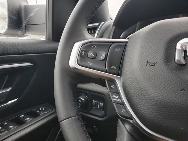 2025 RAM 1500 Big Horn Crew Cab 4x4 5'7' Box