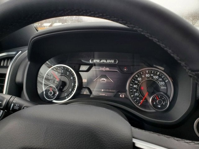 2025 RAM 1500 Big Horn Crew Cab 4x4 5'7' Box